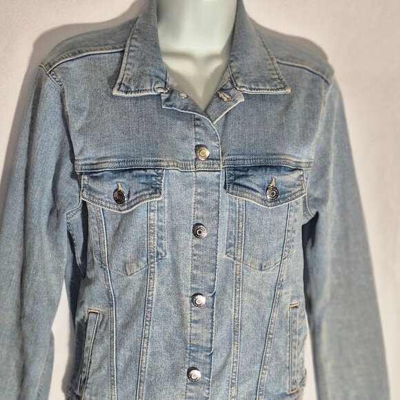 H&M classic Denim Jacket with metal buttons in size Medium - Picture 4 of 15